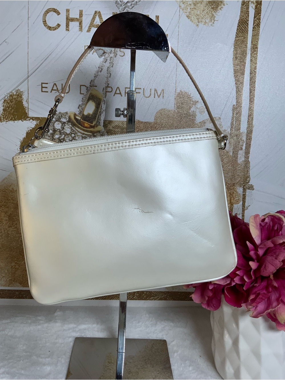 Coach Pearlescent Cream Leather Wristlet Pouch - Picture 5 of 6